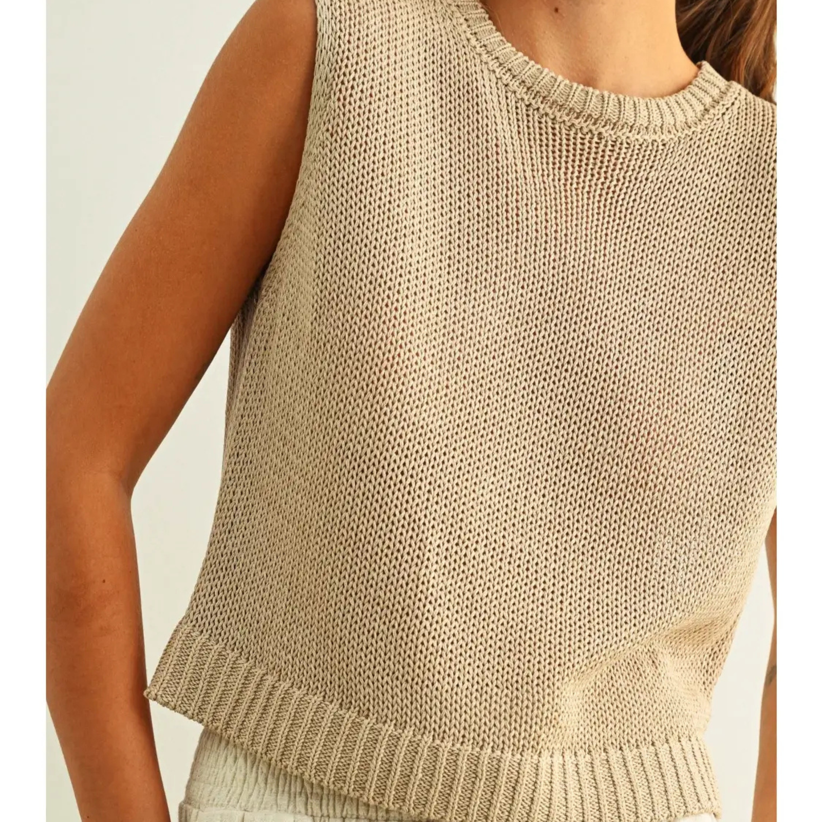 Sleeveless Knitted Top
