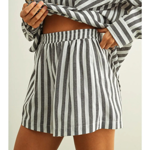 Striped Elastic Band Waist Shorts
