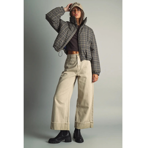 Wide Cuffed Denim Pants with A Vintage Washed