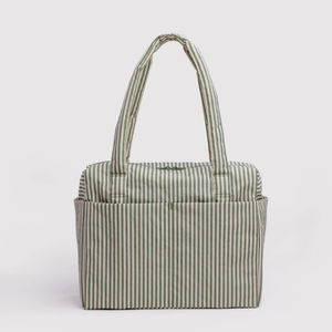 Small Cloud Carry On