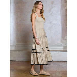 Contrast Detail Tiered Midi Dress