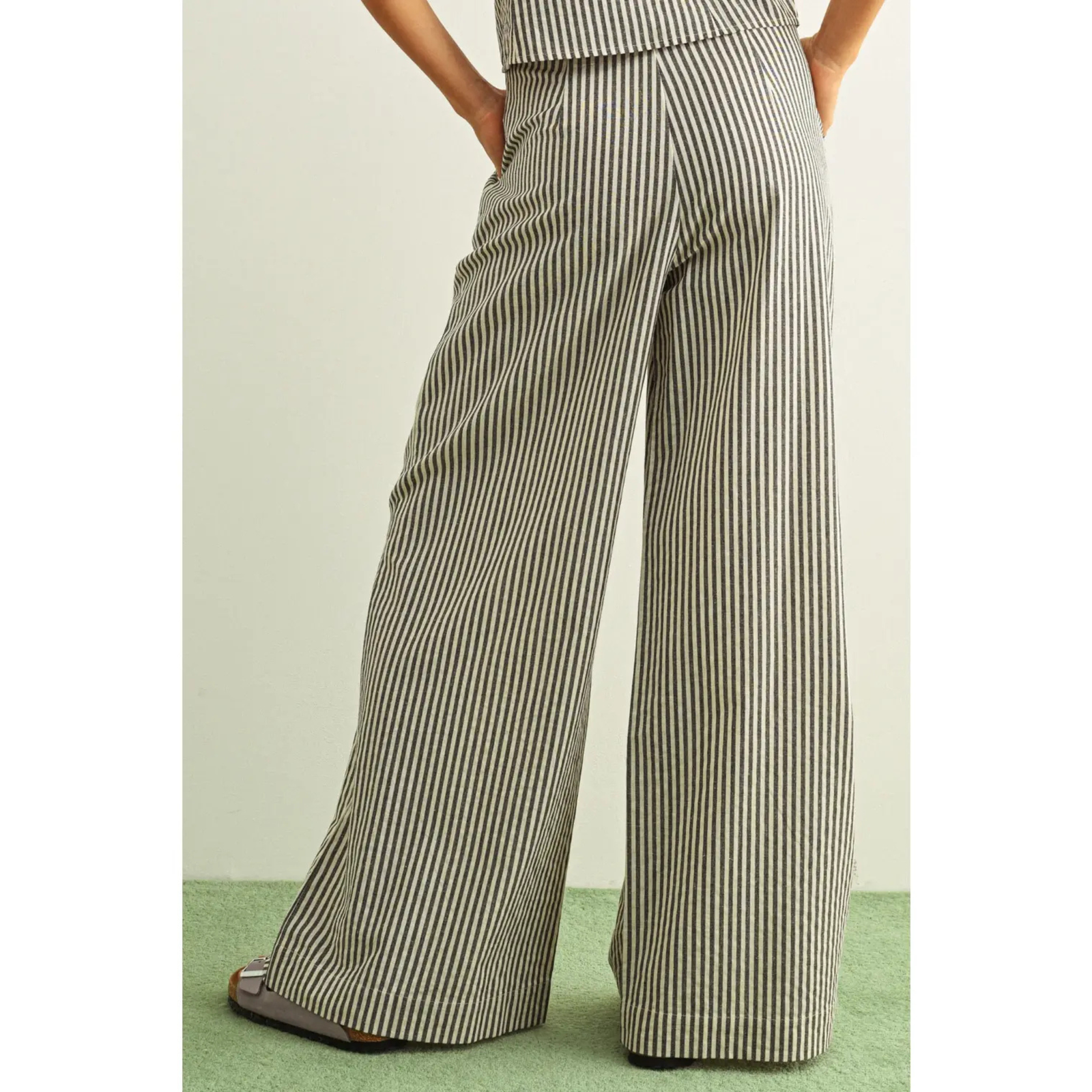 Striped Pattern Wide Leg Trouser