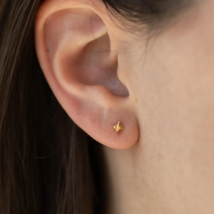 Twinkle Stud Earrings in Gold