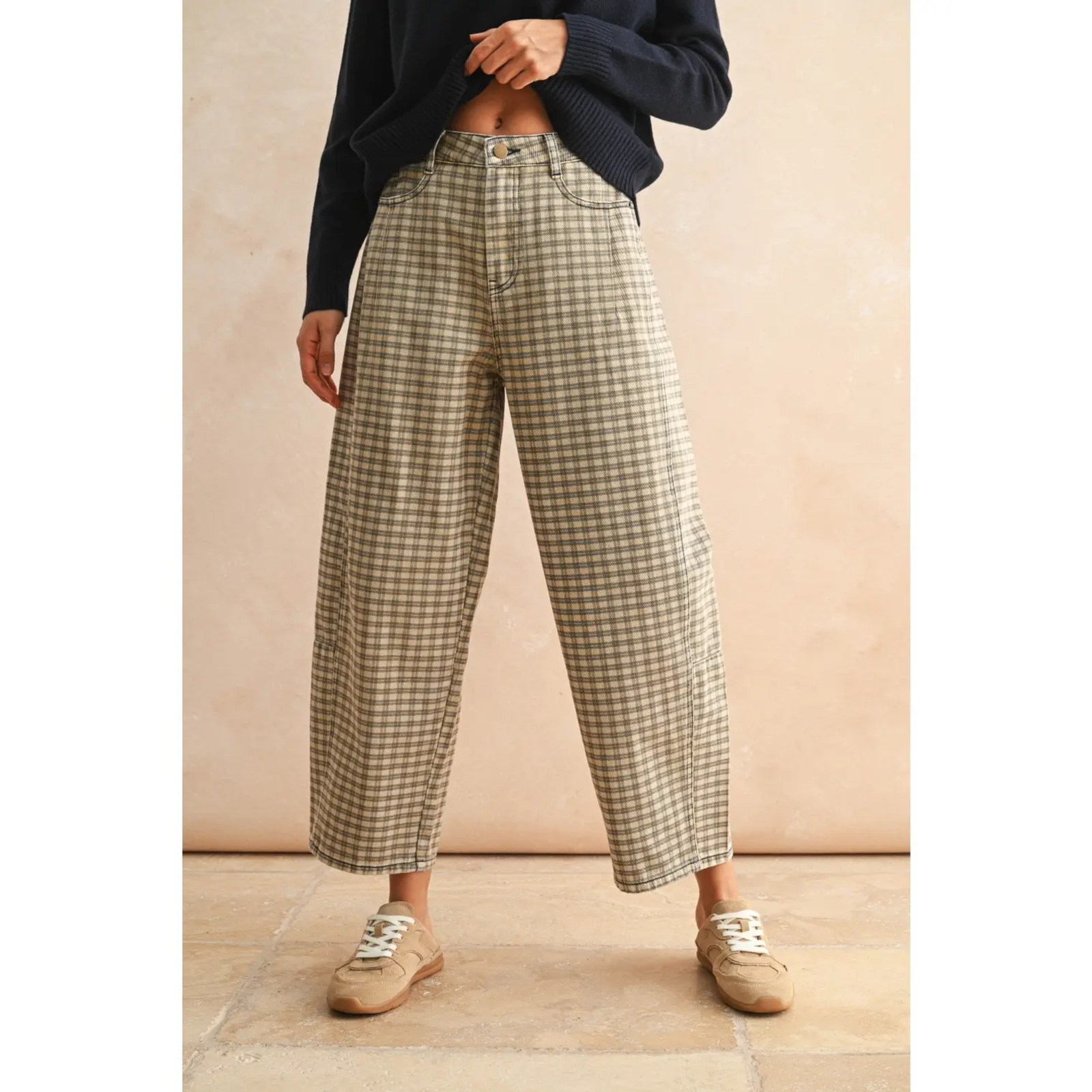 Mini Checker Pattern Barrel Pants