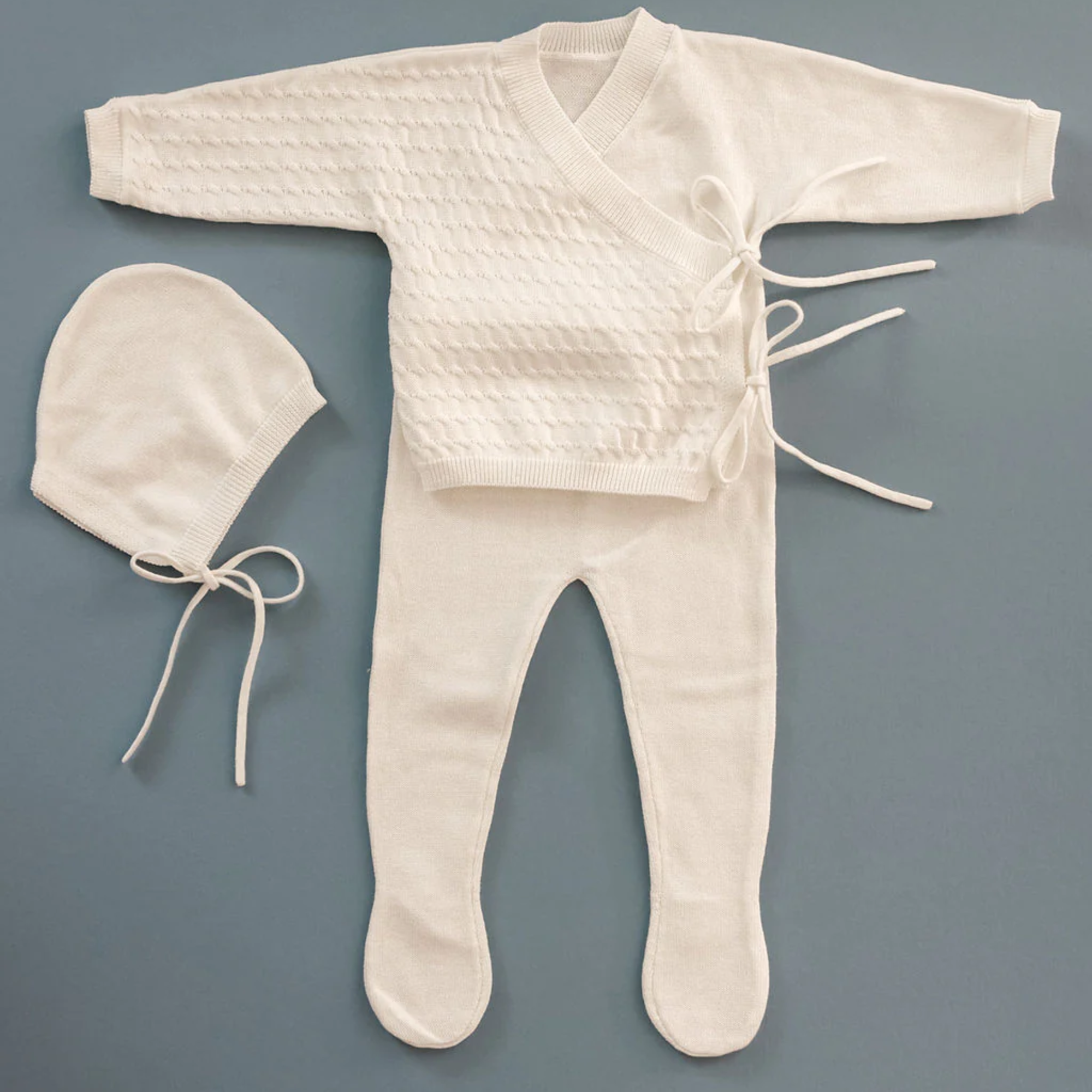 Knit Newborn Cap & Outfit